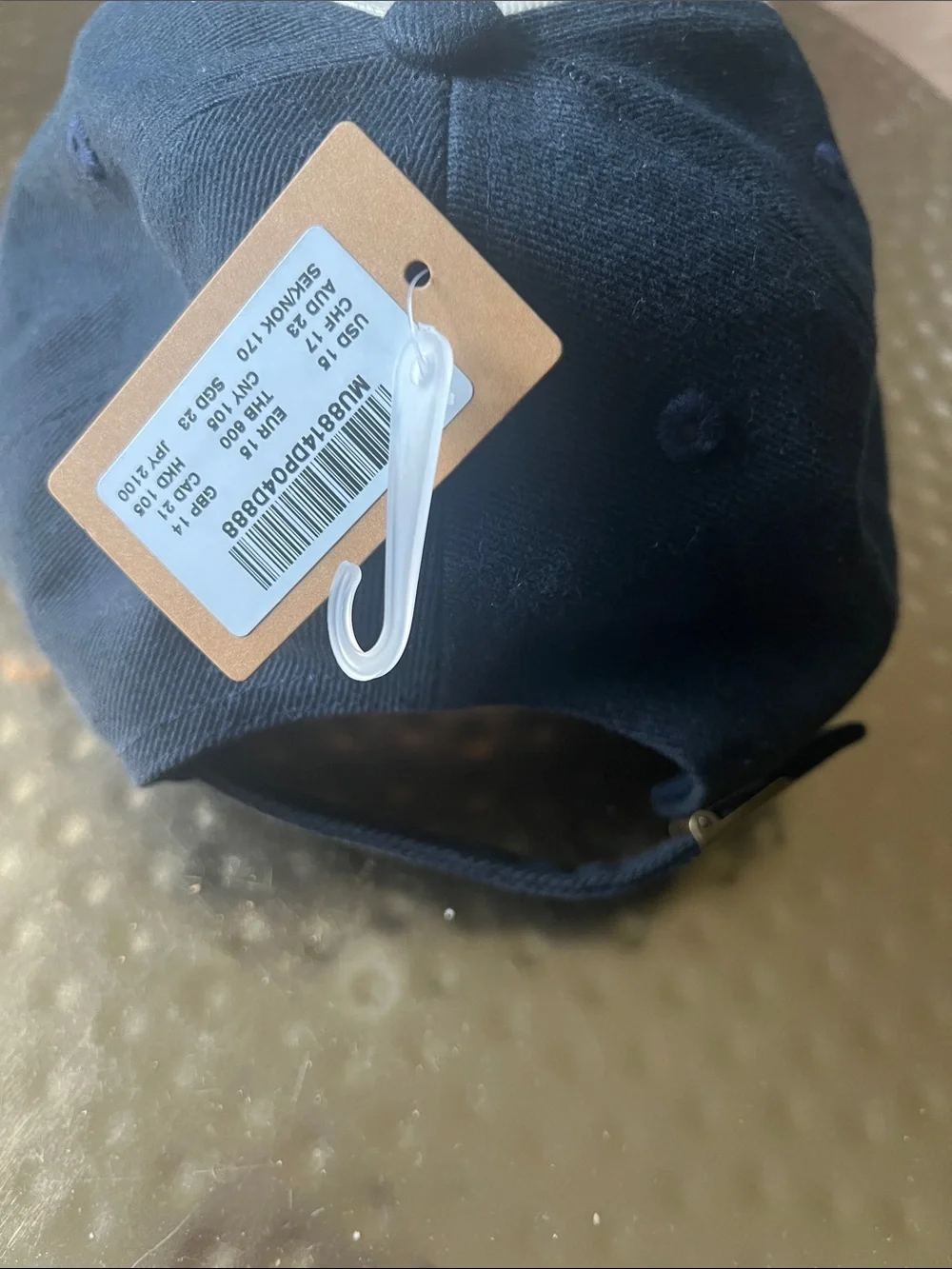 Brandy Melville Two-Tone Navy and White Baseball Hat